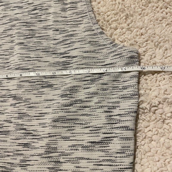 Lululemon Fast As Light Muscle Tank - Picture 5 of 6